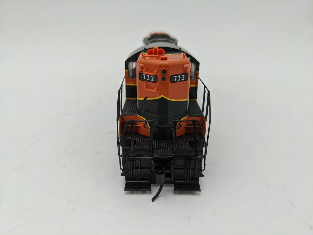 Proto 2000 21695 HO Great Northern Phase III GP9 Diesel Locomotive #732 EX/Box