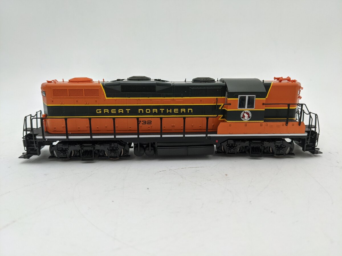 Proto 2000 21695 HO Great Northern Phase III GP9 Diesel Locomotive #732 EX/Box