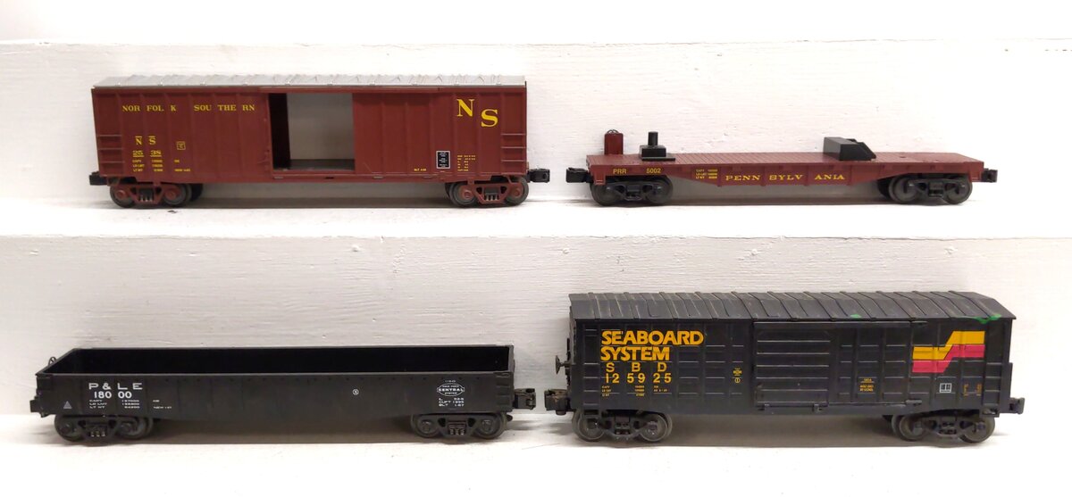 Lionel & Other O Gauge Assorted Freight Cars [4] VG
