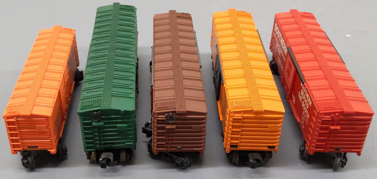 Lionel O Gauge Freight Boxcars [5]
