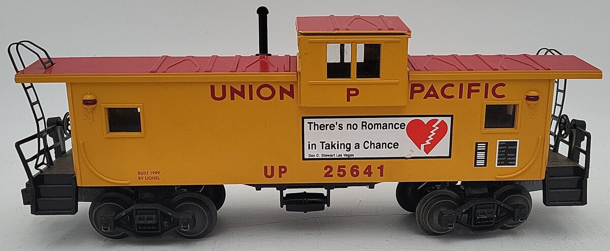 Lionel 6-25641 UP Extended Vision Caboose EX