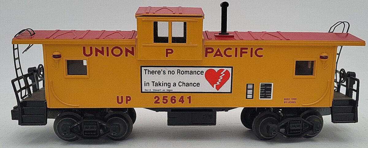 Lionel 6-25641 UP Extended Vision Caboose EX