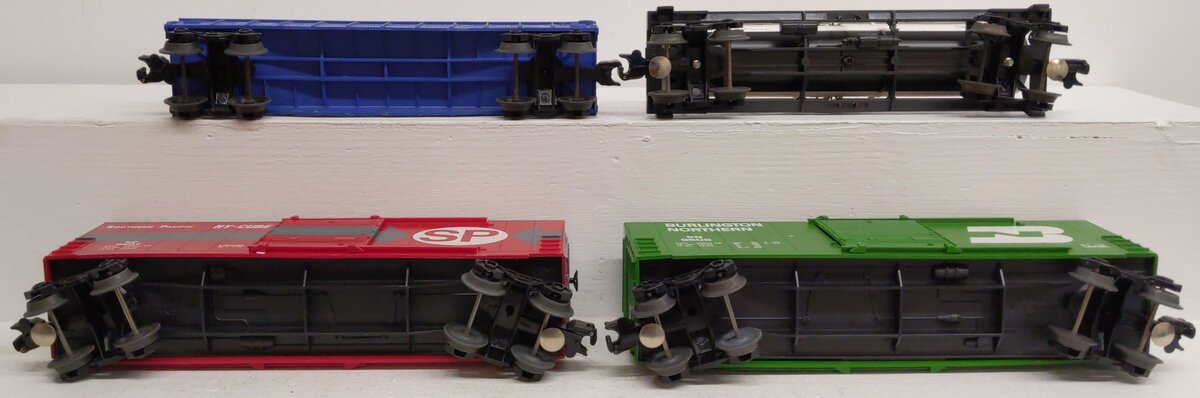 Lionel O Gauge Assorted Freight Cars: 9608, 9607, 9373, 9136 [4] VG