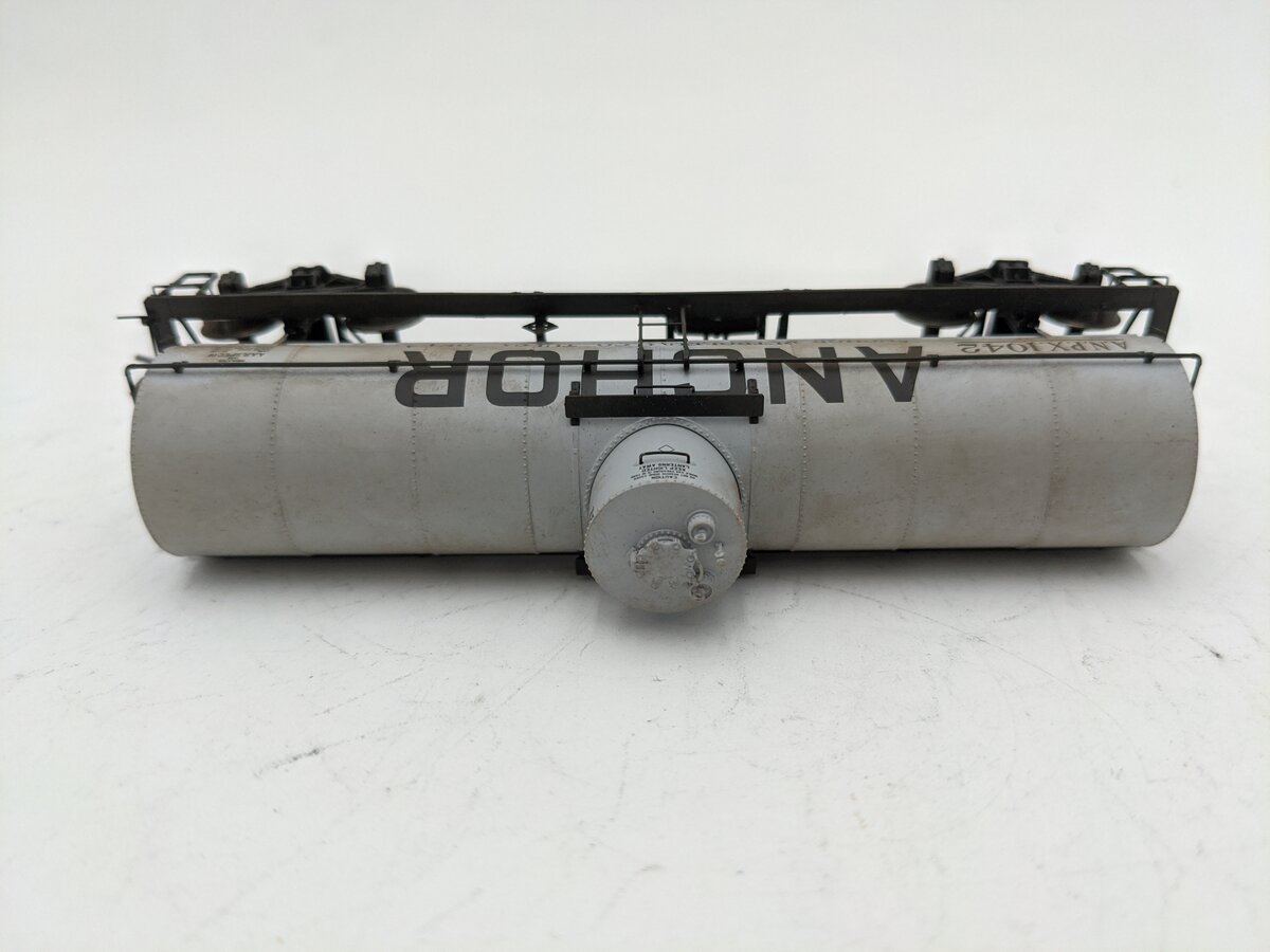 Tangent 19123-05 HO Exxon-Mobil Anchor 8,000 Gallon Insulated Tank Car #1042 EX/Box
