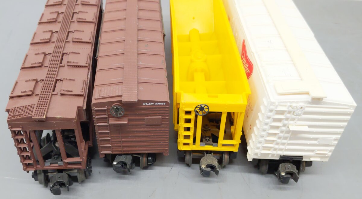 Lionel & KMT O Gauge Assorted Freight Cars: 9802, 19139, 9276, 23525 [4] VG