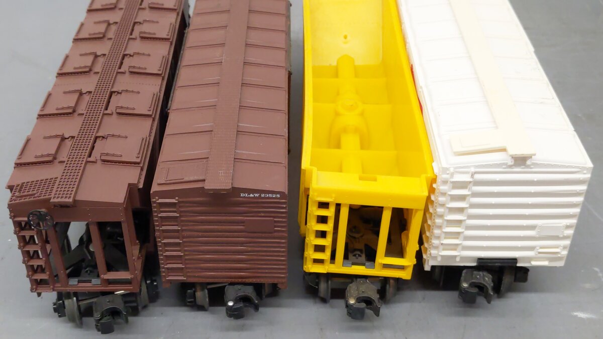 Lionel & KMT O Gauge Assorted Freight Cars: 9802, 19139, 9276, 23525 [4] VG