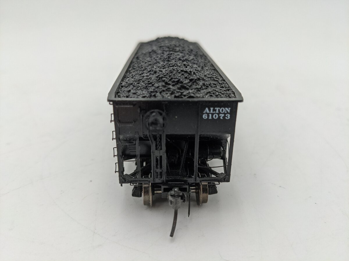 Kadee 7519 HO Scale Alton Road 50 Ton AAR Std 2-Bay Offset Open Hopper #61073 EX/Box