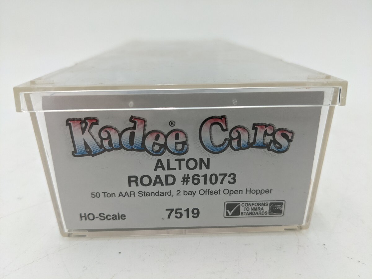Kadee 7519 HO Scale Alton Road 50 Ton AAR Std 2-Bay Offset Open Hopper #61073 EX/Box