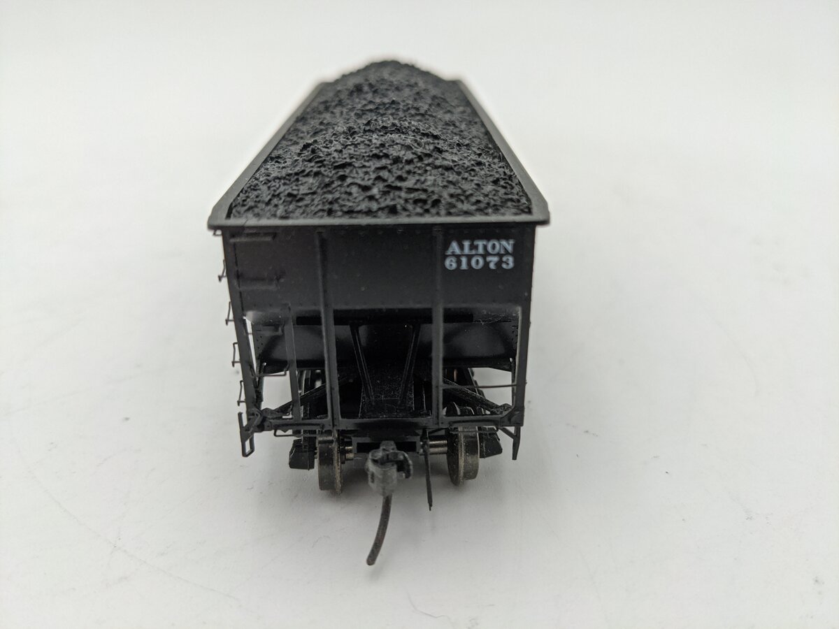Kadee 7519 HO Scale Alton Road 50 Ton AAR Std 2-Bay Offset Open Hopper #61073 EX/Box