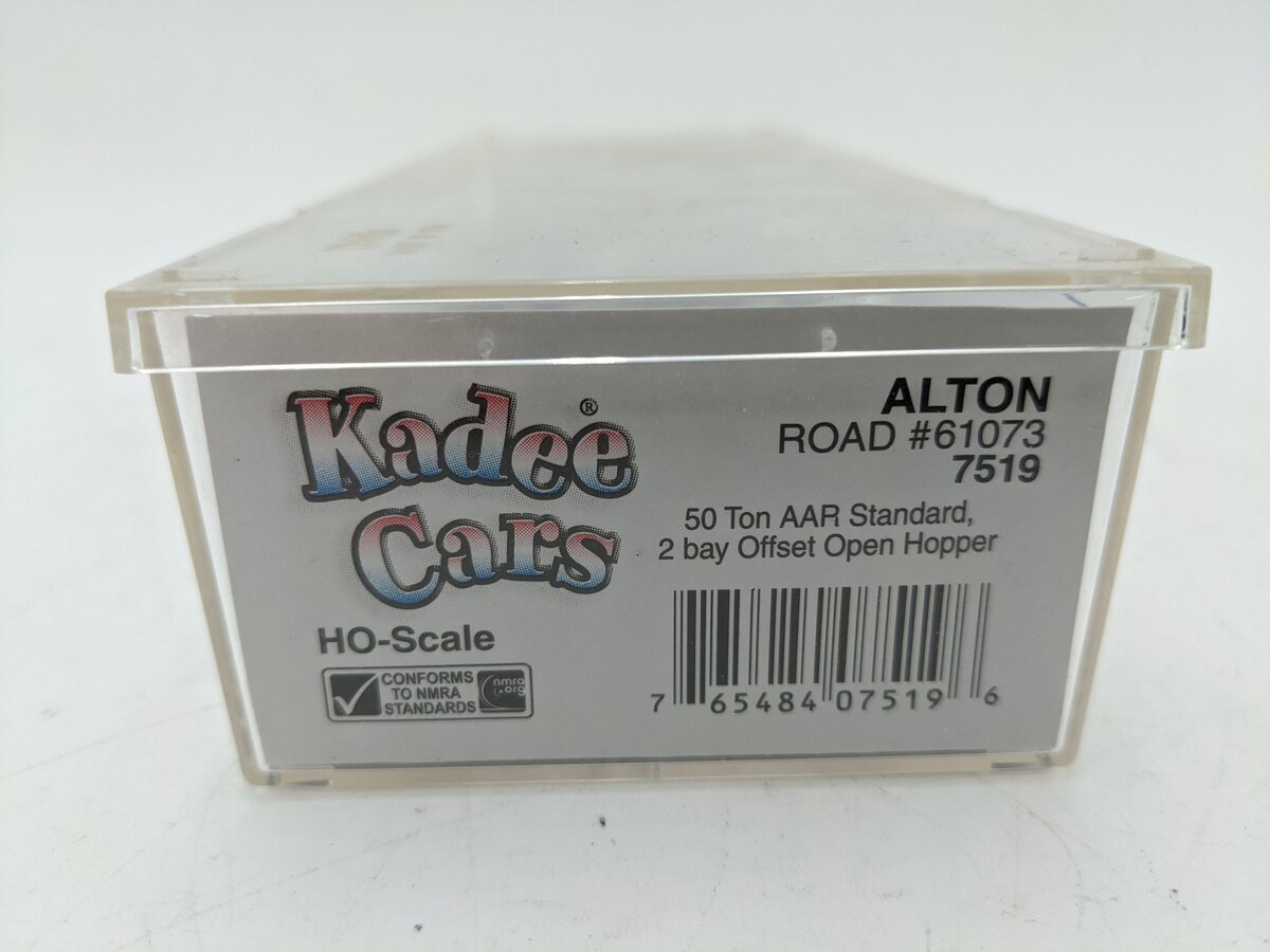 Kadee 7519 HO Scale Alton Road 50 Ton AAR Std 2-Bay Offset Open Hopper #61073 EX/Box