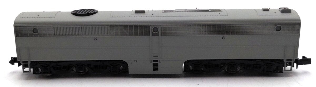 Life Like 7068 N Scale Undecorated Un-Powered Alco PB Diesel Locomotive LN/Box