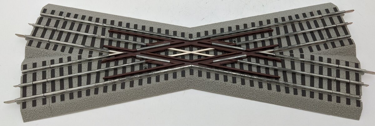 Lionel 6-12050 O Gauge FasTrack 22.5 Degree Crossover LN/Box