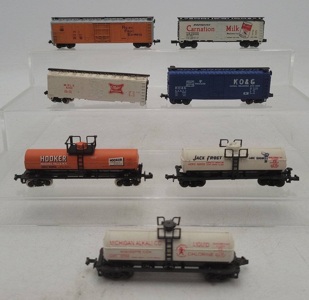 Atlas & Other N Scale Assorted Freight Cars: #300207, #25001, #4326, #32308 [7] VG