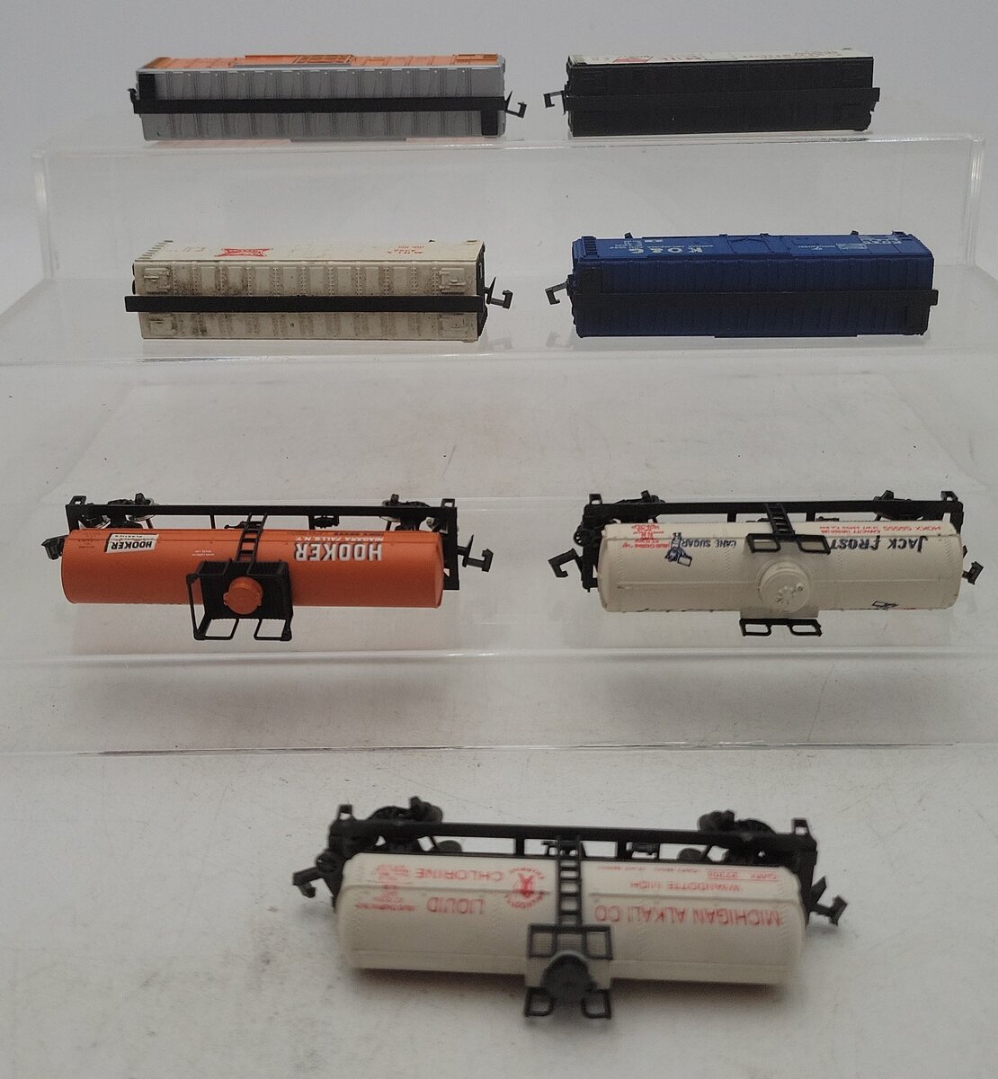 Atlas & Other N Scale Assorted Freight Cars: #300207, #25001, #4326, #32308 [7] VG
