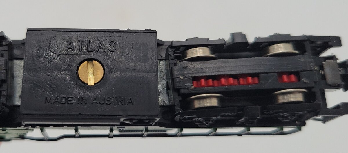 Atlas 4053 N Scale Burlington Northern GP-9 Diesel Locomotive #1956 EX/Box