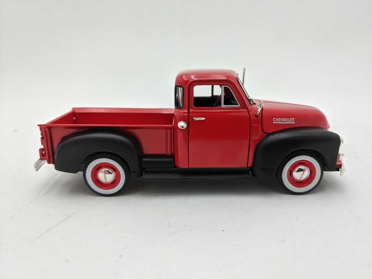 Signature CHPK50 1:32 1950 Red Chevrolet Pickup LN/Box