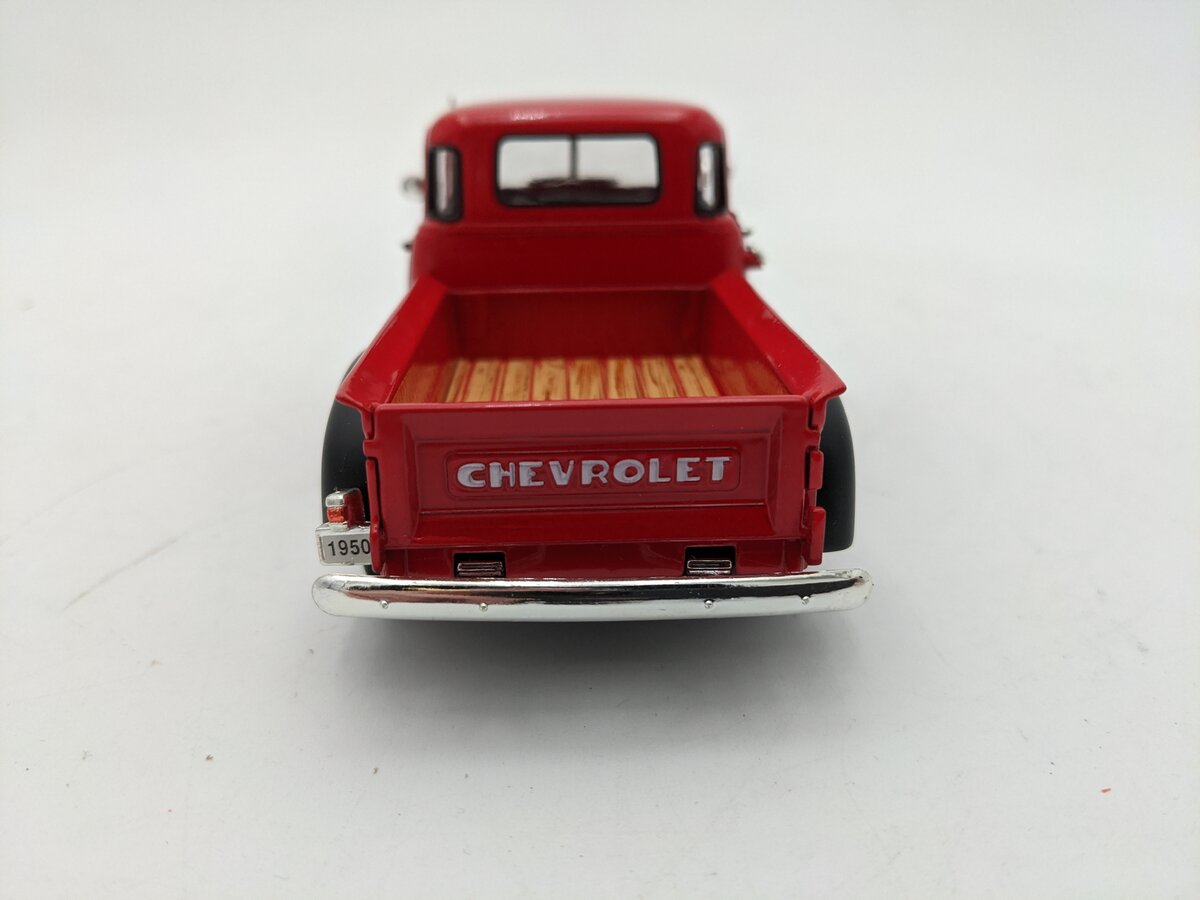 Signature CHPK50 1:32 1950 Red Chevrolet Pickup LN/Box