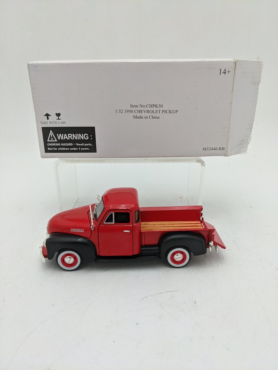 Signature CHPK50 1:32 1950 Red Chevrolet Pickup LN/Box