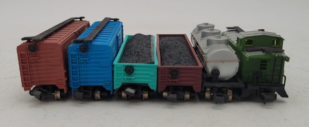 Bachmann N Scale Assorted Freight Cars: #10209, #31064, #43221, #6140 [6] EX