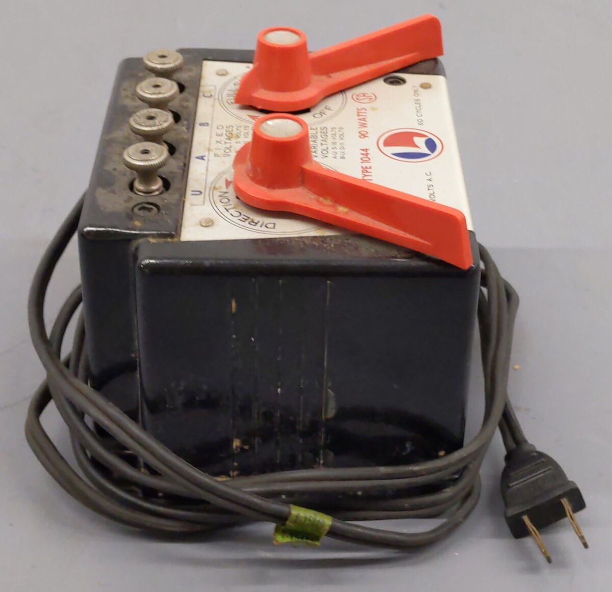 Lionel 1044 Vintage O 90 Watt Transformer w/Whistle Control VG