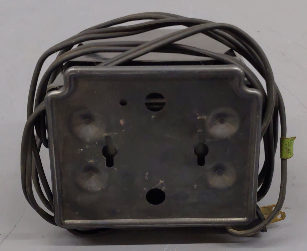 Lionel 1044 Vintage O 90 Watt Transformer w/Whistle Control VG