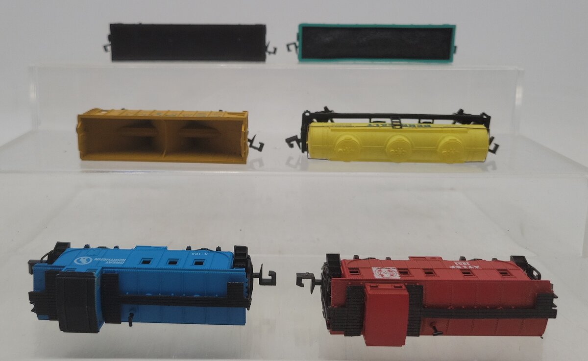 Bachmann, Trix & Atlas N Scale Assorted Freight Cars: #257602, #43221, #6671 [6] EX