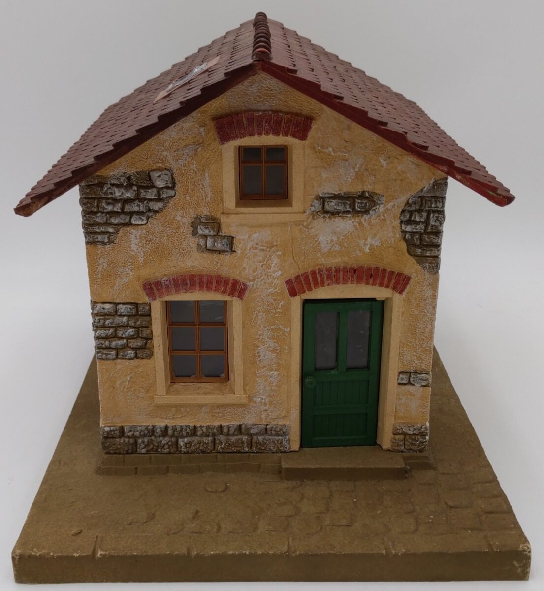 Pola 900 G Scale Assembled Kleinbach Station VG