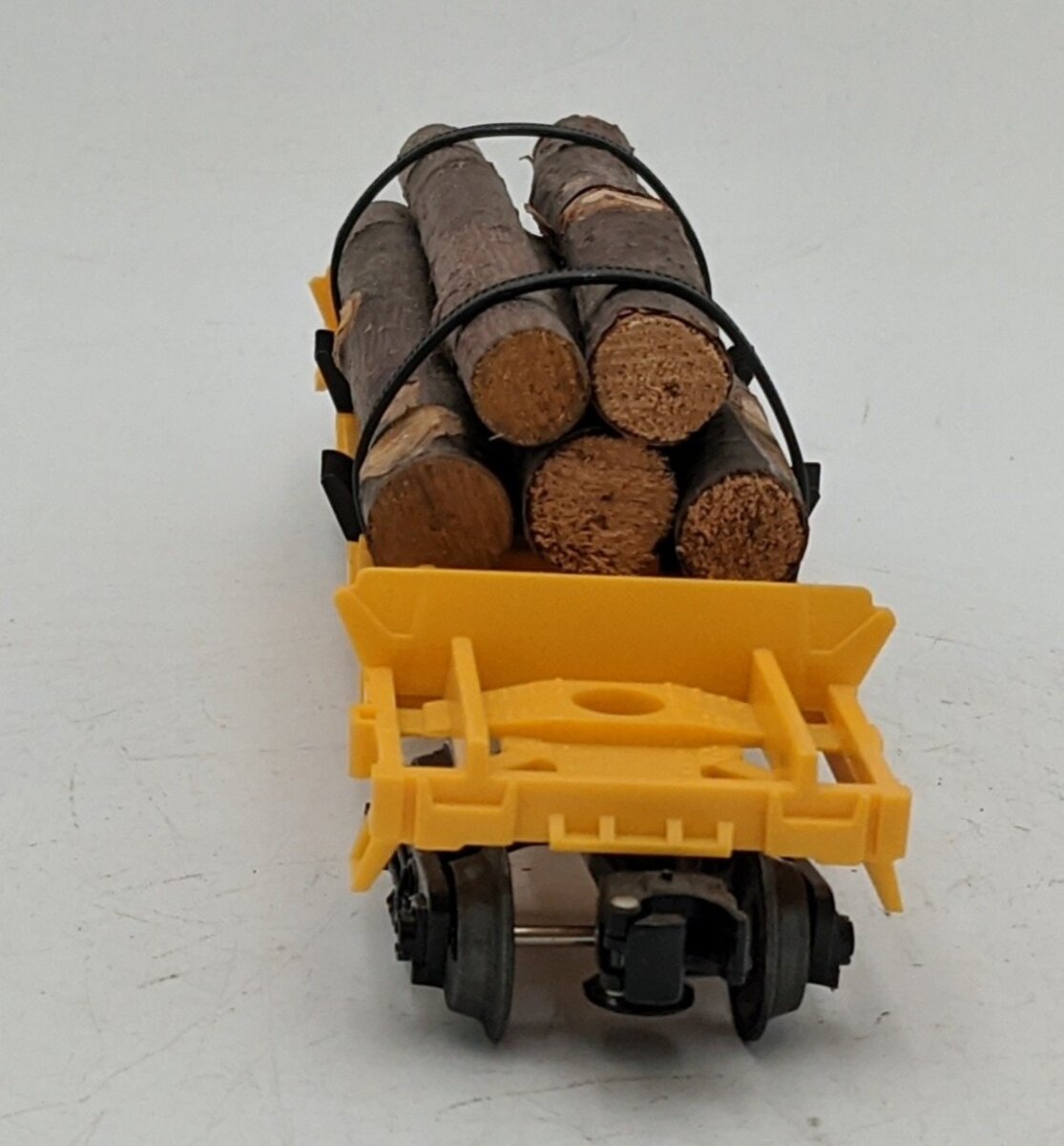 Lionel 6-9303 O Gauge Union Pacific Operating Log Dump Car #16715 VG/Box