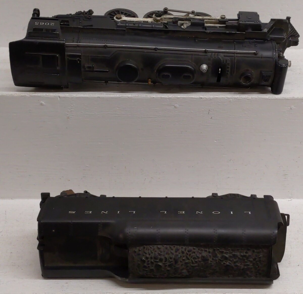 Lionel 2065 Vintage O Gauge 4-6-4 Small Hudson Steam Locomotive & 2046W Tender VG/Box