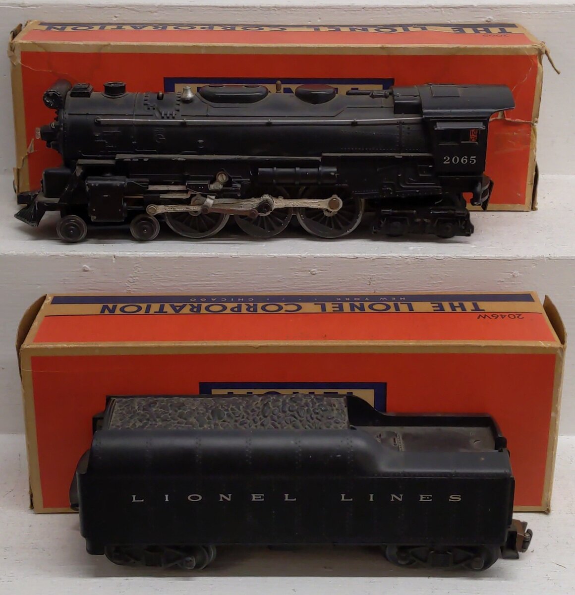 Lionel 2065 Vintage O Gauge 4-6-4 Small Hudson Steam Locomotive & 2046W Tender VG/Box