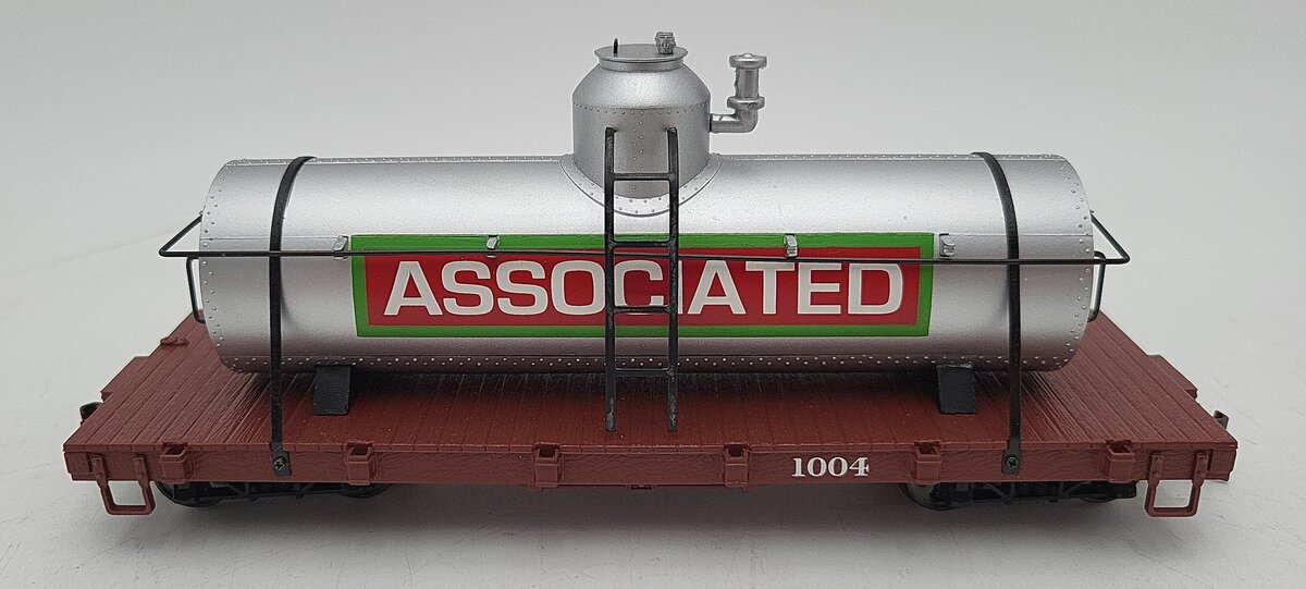 Bachmann 27148 On30 Associated Tank Car #1004 EX