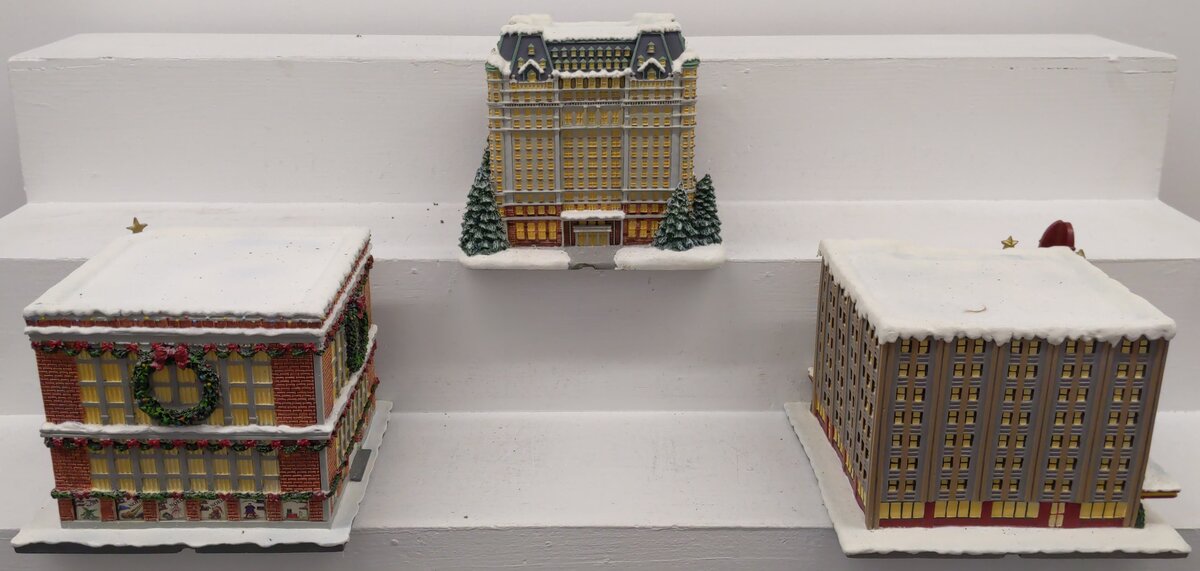 Hawthorne Village Assorted Ceramic Decorative Christmas & Winter Buildings [3] EX