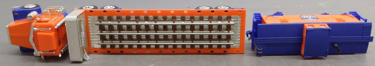 Lionel TMT-18405 O Gauge Flatbed Toy Truck with Operating Lights-Sound Caboose EX/Box