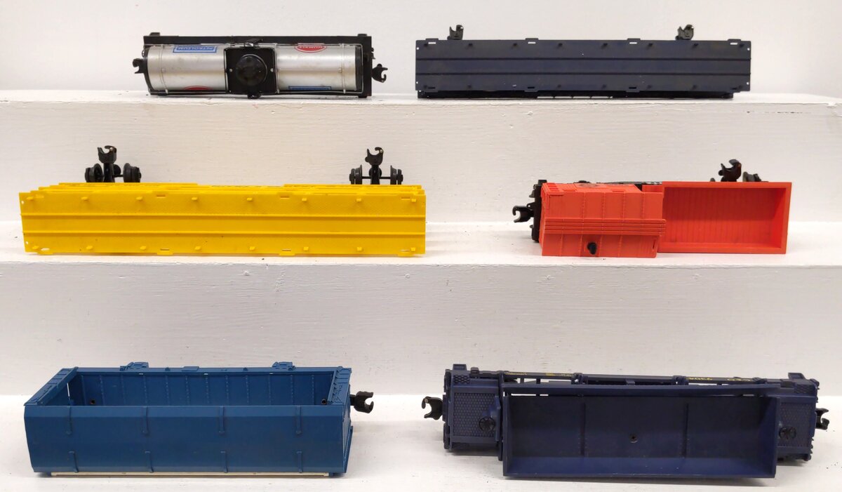 Lionel O Gauge Freight Cars [6]