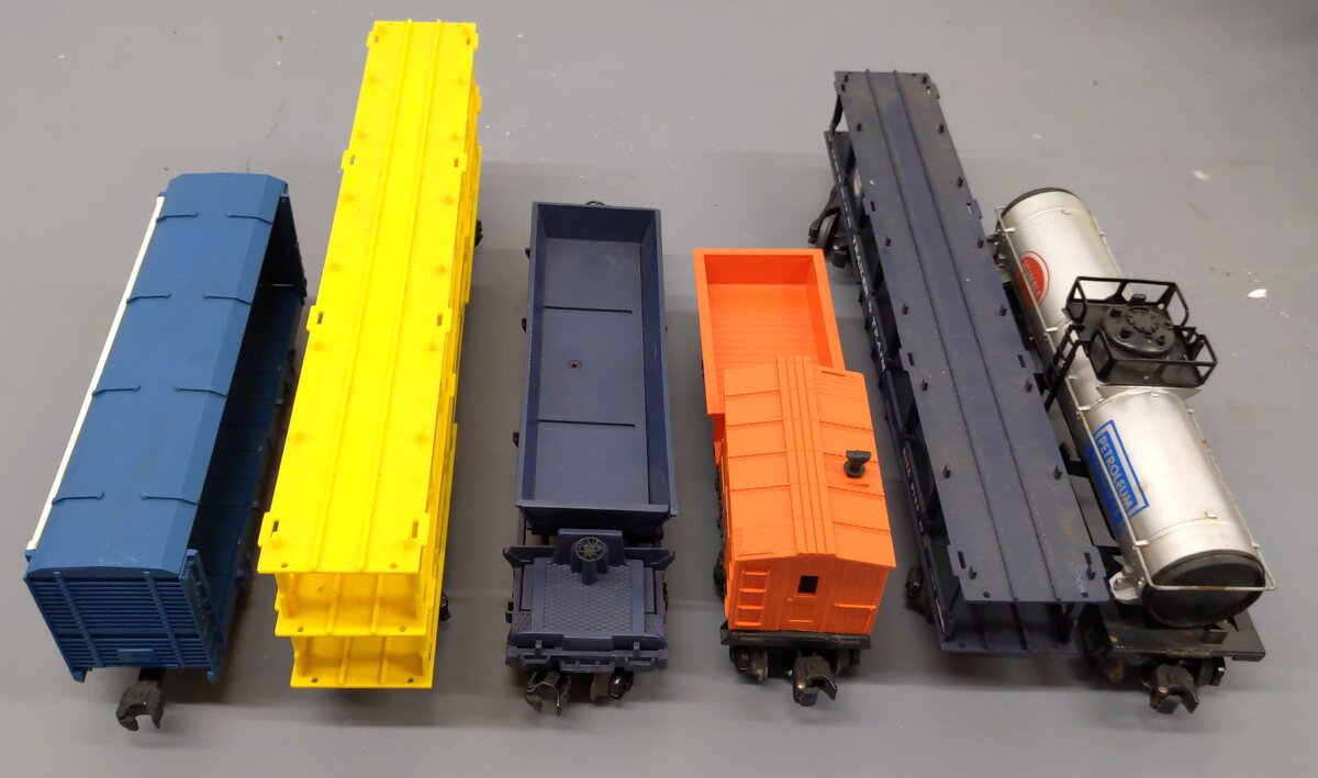 Lionel O Gauge Freight Cars [6]