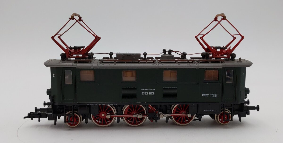 Roco 04145S HO Scale DB BR 132 Electric Locomotive EX/Box