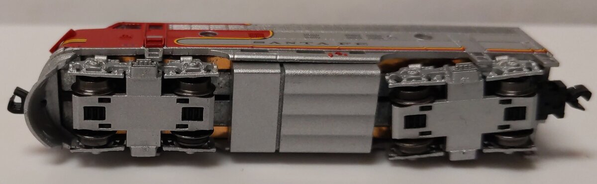 American Z-Line 63001-4 Z Scale Santa Fe Locomotive #41C LN/Box