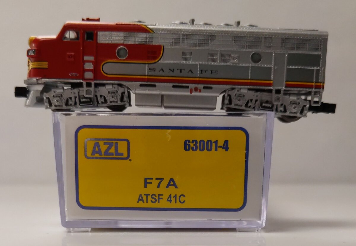 American Z-Line 63001-4 Z Scale Santa Fe Locomotive #41C LN/Box