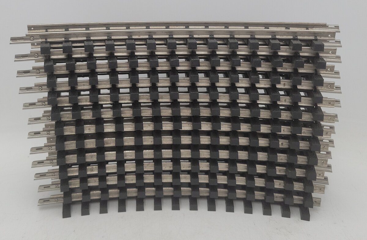Aristo-Craft 20100 G Scale USA Stainless Steel 4' Curved Track (12) EX