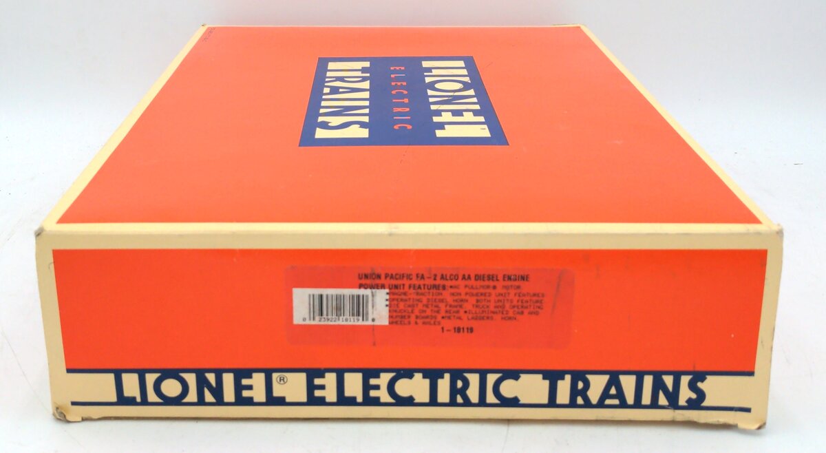 Lionel 1-18119 O Union Pacific FA-2 Alco AA Diesel Engine Set #8119/8120 VG/Box