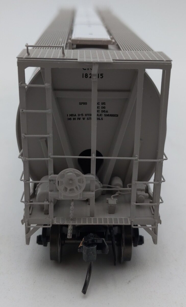 Intermountain 45142-04 HO Scale Union Pacific 4-Bay Cylindrical Hopper #182815 LN/Box