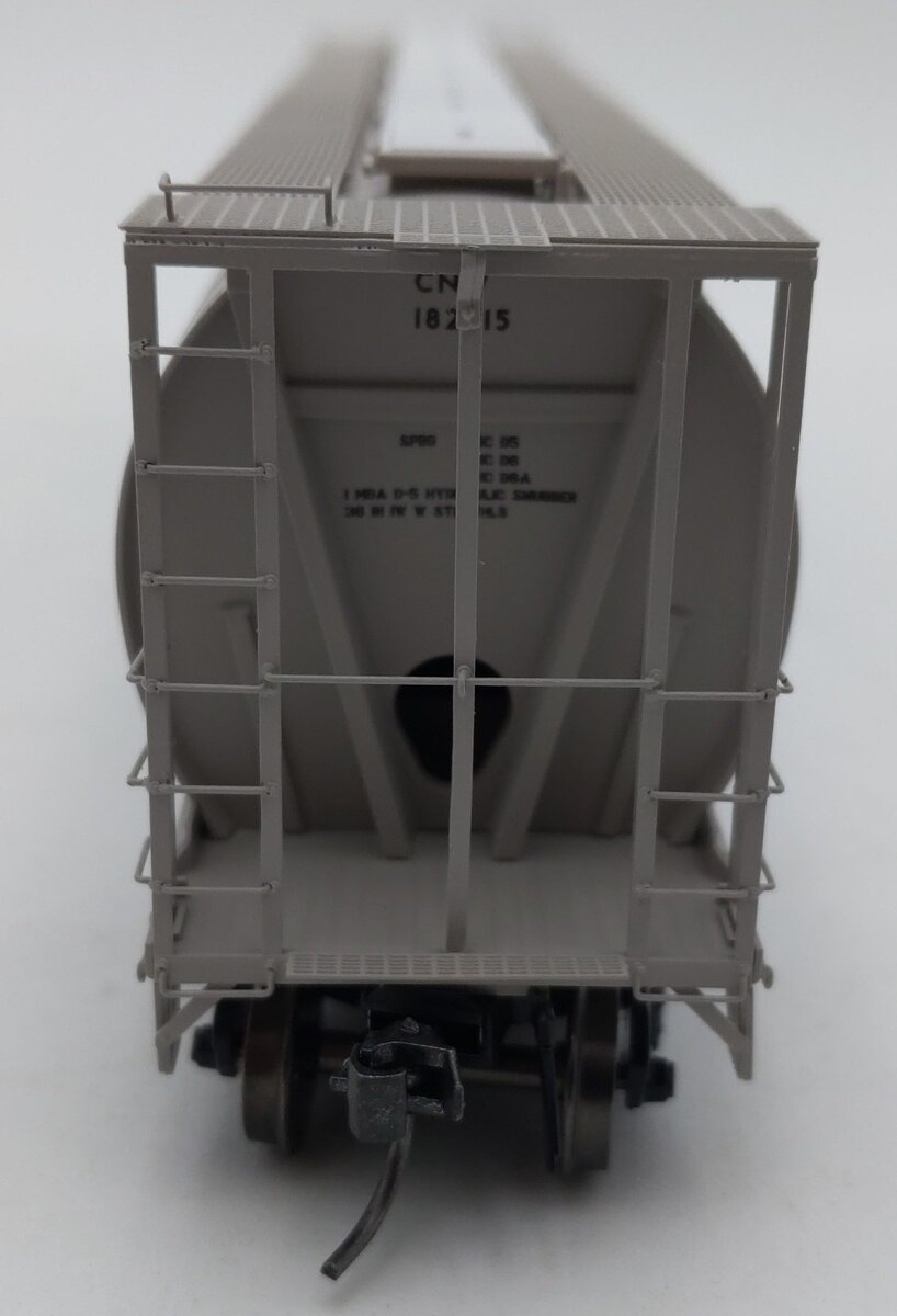 Intermountain 45142-04 HO Scale Union Pacific 4-Bay Cylindrical Hopper #182815 LN/Box