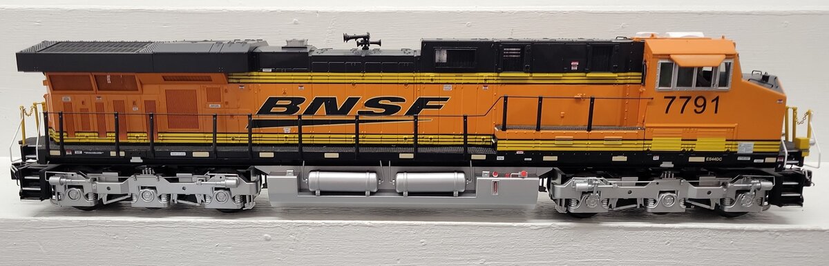 MTH 20-2822-3 O BNSF ES44DC Non-Powered Diesel Engine #7791 LN/Box