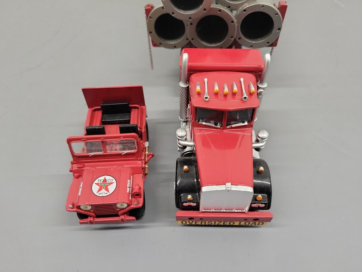 Corgi US55704 1:50 Kenworth with Pipe Load & Escort EX/Box