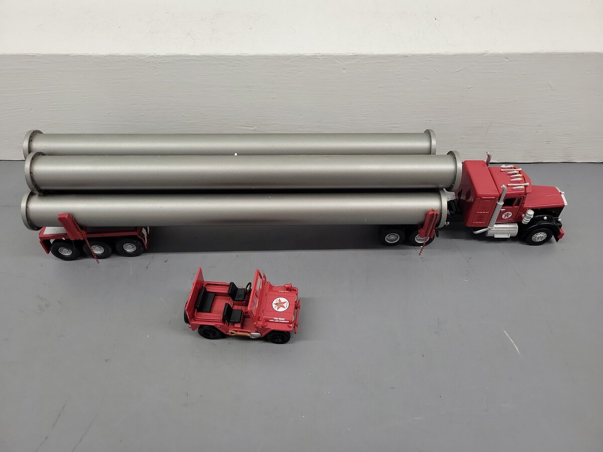 Corgi US55704 1:50 Kenworth with Pipe Load & Escort EX/Box