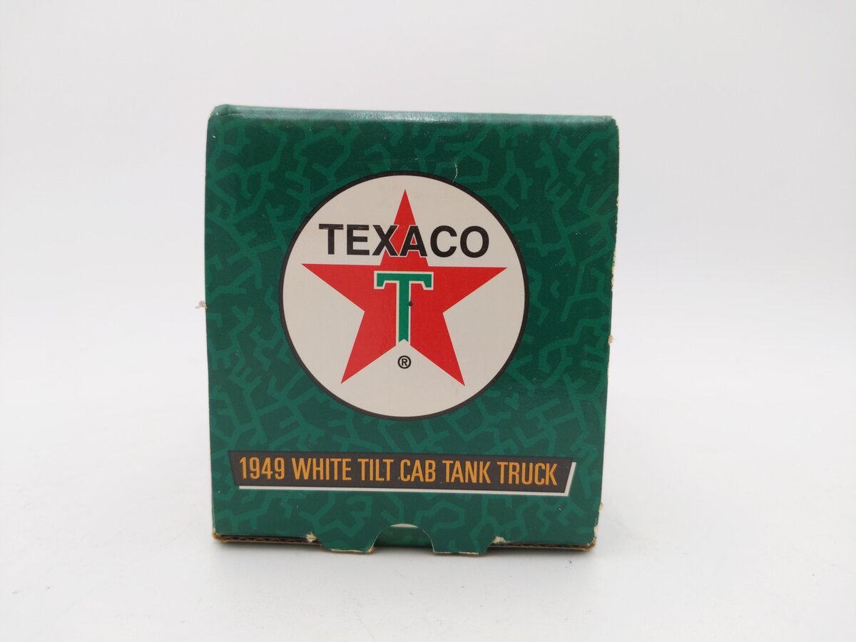 Ertl F950 Texaco #13 - 1949 3000 Tilt Cab Tanker Bank EX/Box