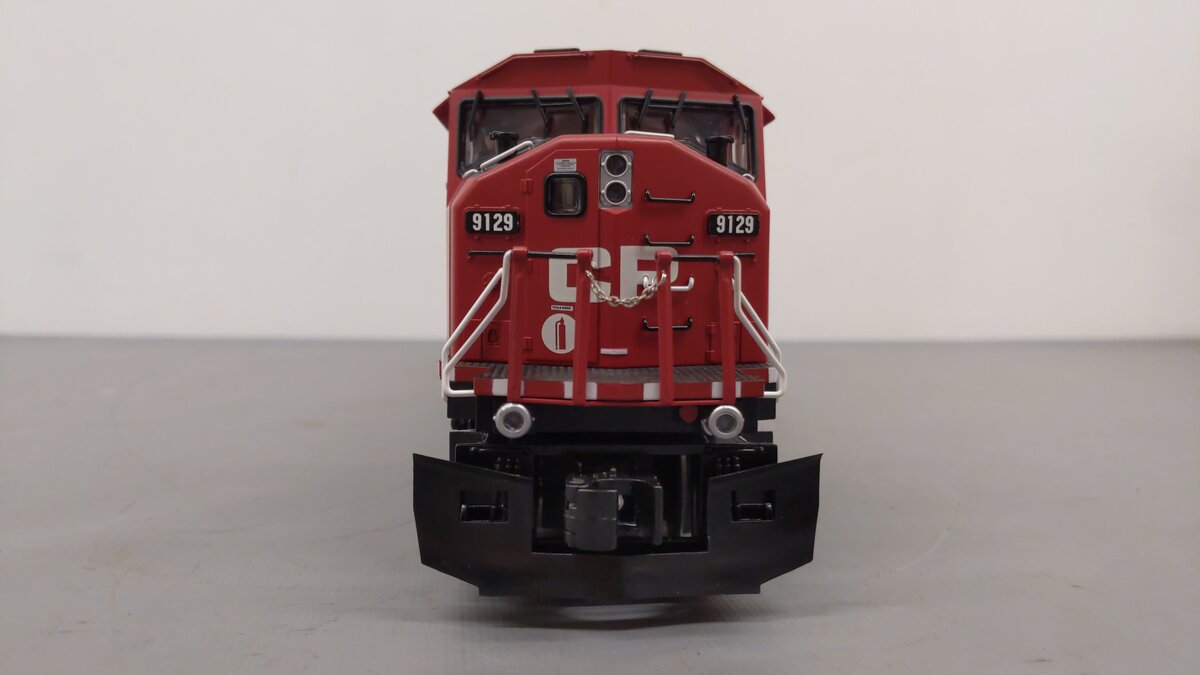 Lionel 6-18271 O Gauge Canadian Pacific SD90MAC Diesel Locomotive w/TMCC #9129 EX/Box