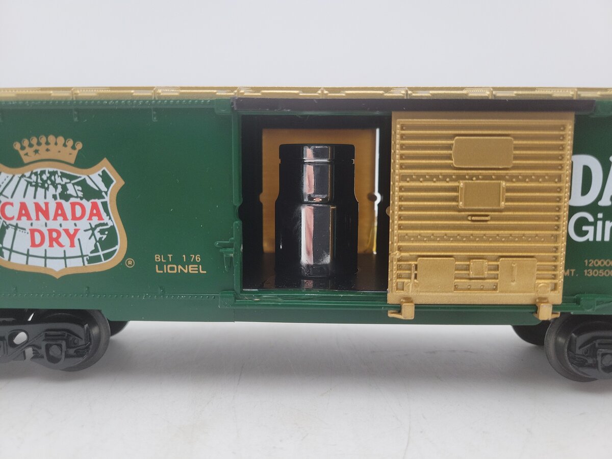 Lionel 6-7802 O Gauge Canada Dry Boxcar #7802 VG/Box