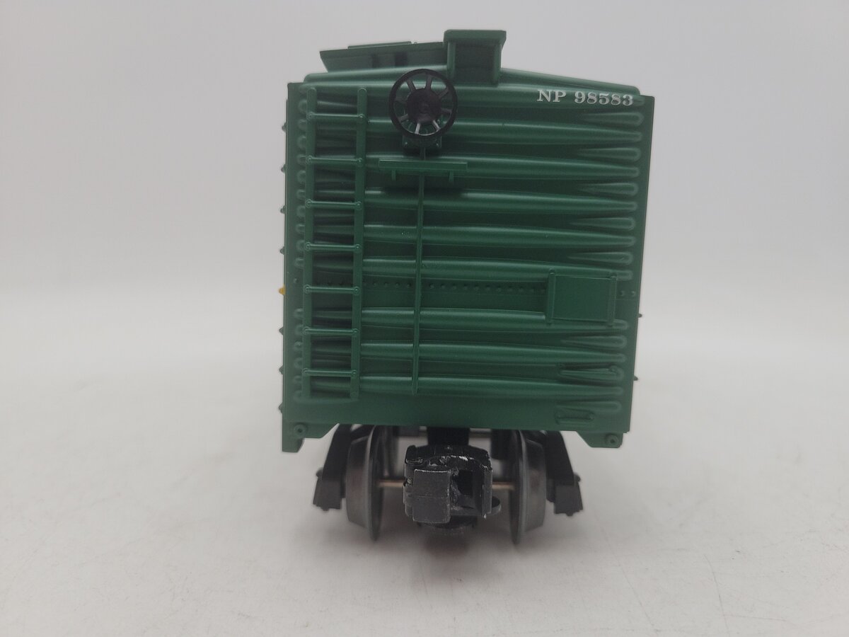 Lionel 2243301 O Gauge Northern Pacific RBL Reefer Car #98583 EX/Box