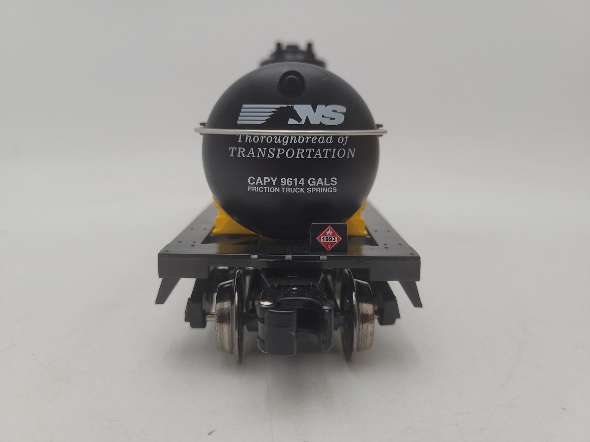 Menards 279-4318 O Gauge Pennsylvania Tank Car EX/Box